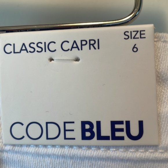 Code Bleu Women’s Capri Pants White Jeans 6 Average 22” inseam All Day Flex - Picture 5 of 9